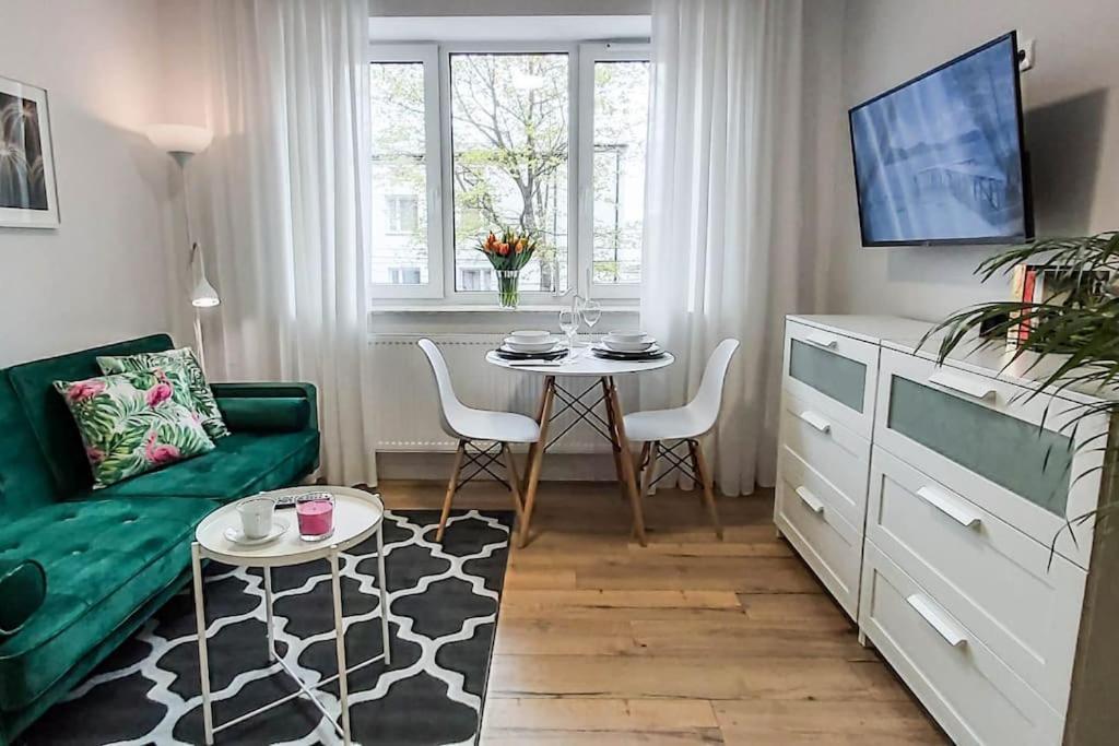 Apartment Bezagenta Mozart4 2 Easy Transit To City Wifi
