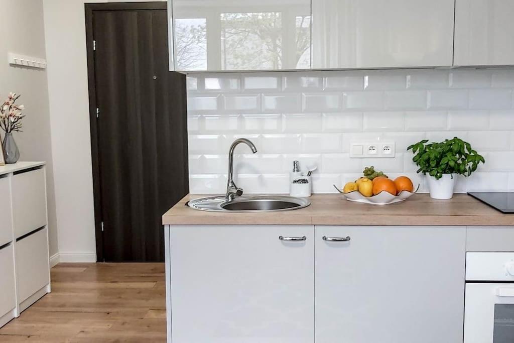 Bezagenta Mozart4 2 Easy Transit To City Wifi Apartment *